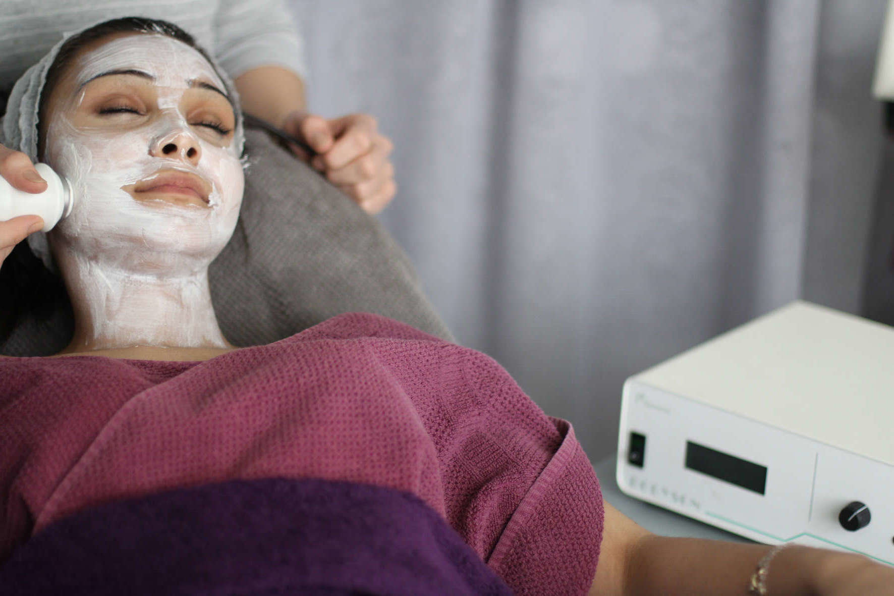 Gesichtsmaske & Massage von Fußpflege u. Kosmetiksalon Kinzerplatz 