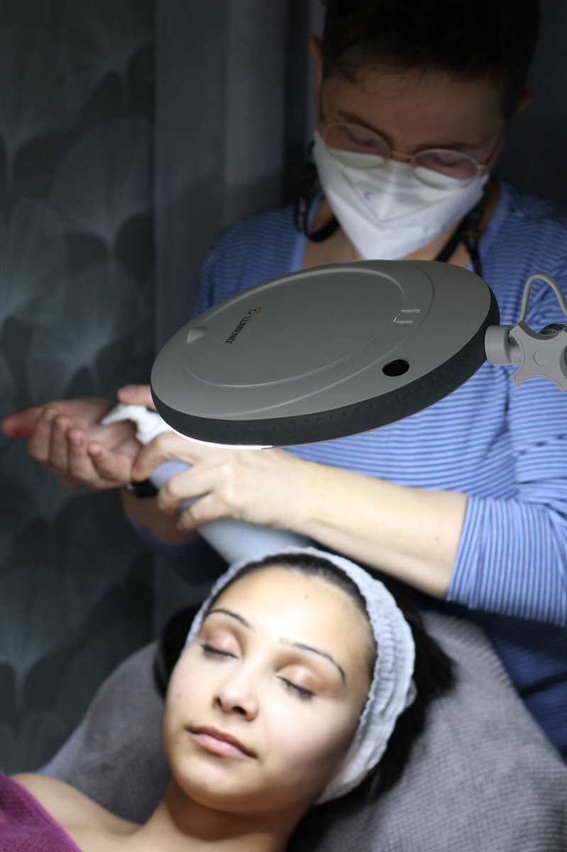 Gesichtsbehandlung von Fußpflege u. Kosmetiksalon Kinzerplatz 